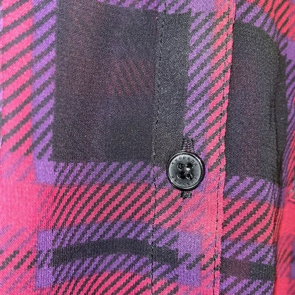 Express Button Down! Size Medium 😍 - Picture 8 of 8